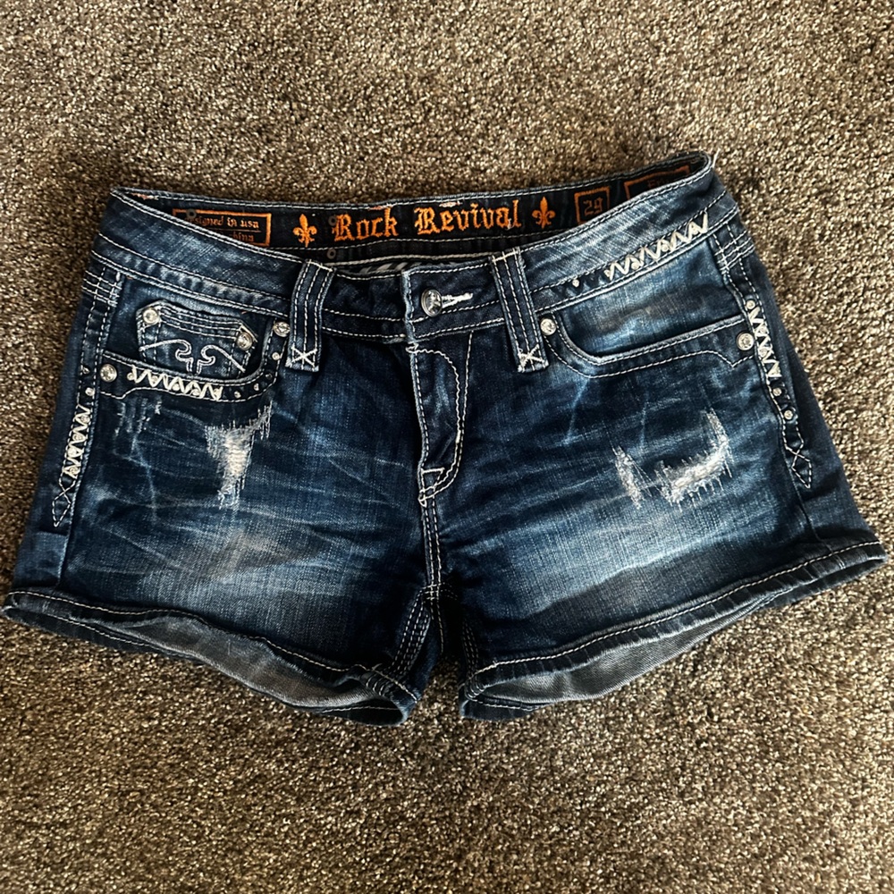 ROCK REVIVAL SHORTS